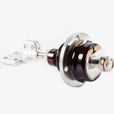 Bagian Transformer Distribusi LV Insulator Porselen Coklat Standar DIN 1250A GB